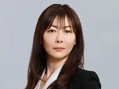 中山美穂の伝説！不朽のドラマ・映画10選と今すぐ見る方法✨