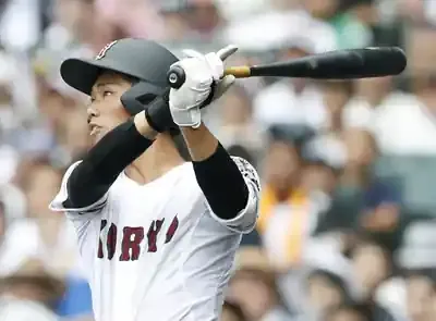 中村奨成、甲子園伝説の軌跡！新記録6本塁打はなぜ生まれた？