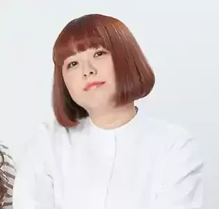 山田愛実、ジェラードンかみちぃと電撃結婚！約2年休養からの復帰でWの喜びにファン歓喜？のメイン画像 (関連: エンタメ, 芸能, お笑い, 結婚, 山田愛実)