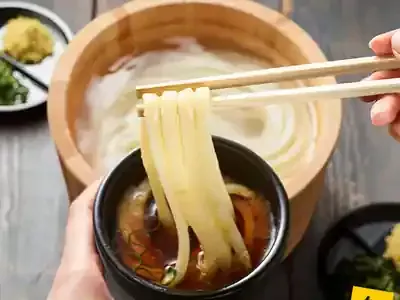 丸亀製麺の釜揚げうどんが半額！毎月1日は驚きの価格で楽しむコツとは？のメイン画像 (関連: グルメ, ライフスタイル, 節約, 丸亀製麺)